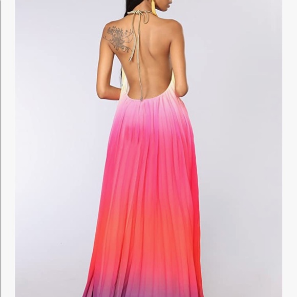 Gorgeous Pleated maxi dress - Picture 9 of 12